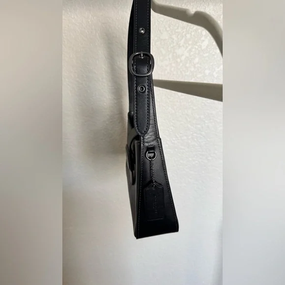 Coach Classic Black Leather Shoulder Bag - Picture 6 of 13